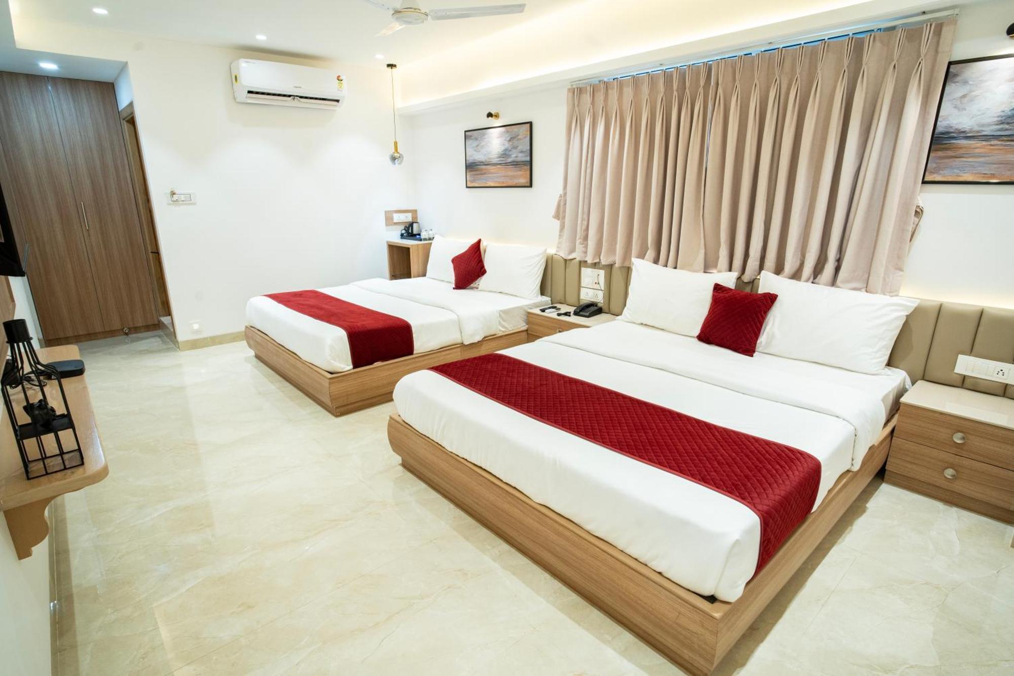 Hotel The Grand Murli Surat Zewnętrze zdjęcie