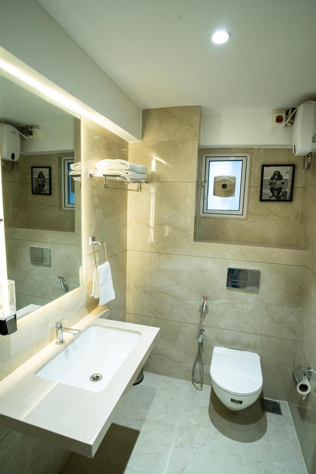 Hotel The Grand Murli Surat Zewnętrze zdjęcie